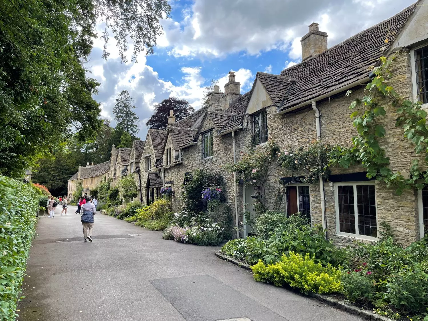Castle Combe Cotswolds Itinerary and Things To Do