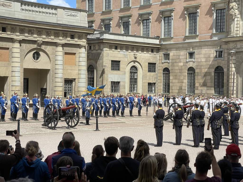 Changing Of The Guard Royal Palace Stockholm Itinerary & Things To Do Sweden