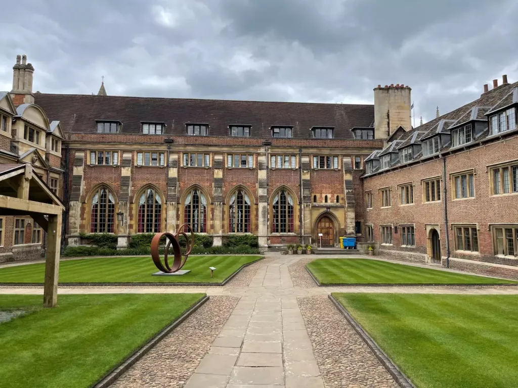 Cambridge University, London Itinerary and Things To Do