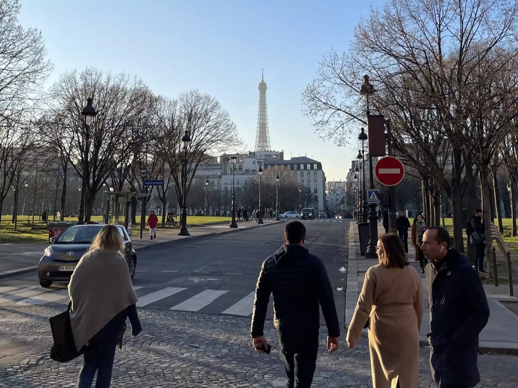 Eiffel Tower Les Invalides, Paris Itinerary and Things To Do