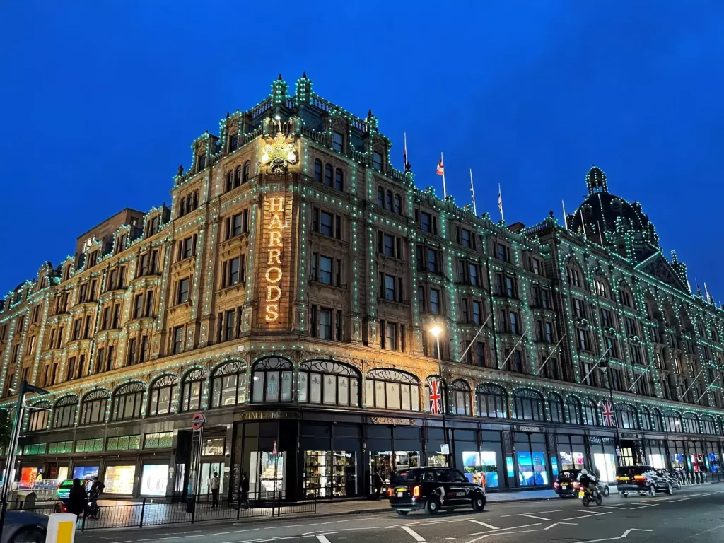 Harrods London, London Itinerary and Things To Do