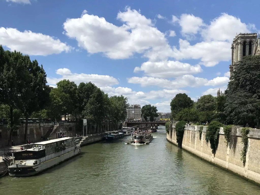 Seine River Cruise, Paris Itinerary and Things To Do
