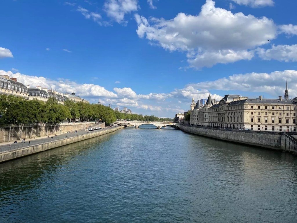 Seine River, Paris Itinerary and Things To Do
