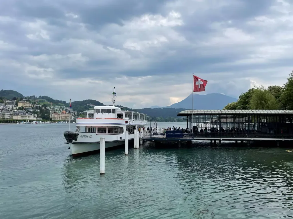 Lake Lucerne Boat Trip, Lucerne Itinerary and Things To Do