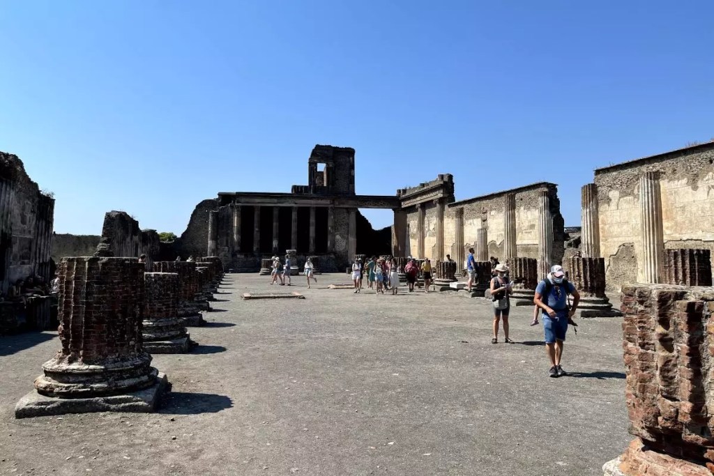 Basilica Pompeiana