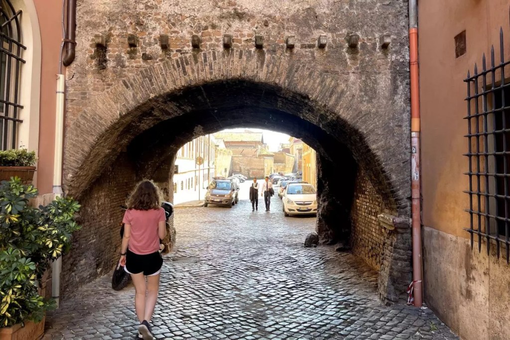 Trastevere, Rome Itinerary and Things To Do