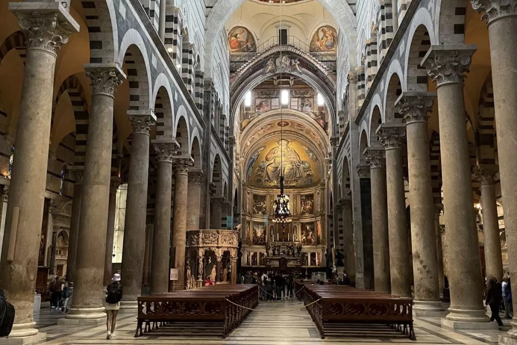 Duomo Interior Pisa Italy